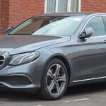 Mercedes E W213 przed liftingiem, widok od przodu – zdjęcie poglądowe