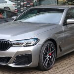 BMW G30 po liftingu, widok od przodu – zdjęcie poglądowe
