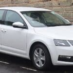 Klosz do reflektora lampy Skoda Octavia III LIFT 2016-2019 3 Škoda Octavia III po liftingu, widok od przodu – zdjęcie poglądowe
