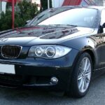 BMW E87 przed liftingiem, widok od przodu – zdjęcie poglądowe