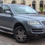 Klosz do reflektora lampy Volkswagen Touareg I 2002-2006 2 Volkswagen Touareg I 2004, widok od przodu – zdjęcie poglądowe