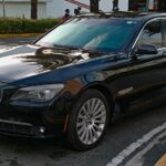 BMW Seria 7 F02 2012, przód z lewej strony – zdjęcie poglądowe