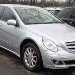Mercedes-Benz Klasa R W251 2006–2009 widziany od przodu, zdjęcie poglądowe